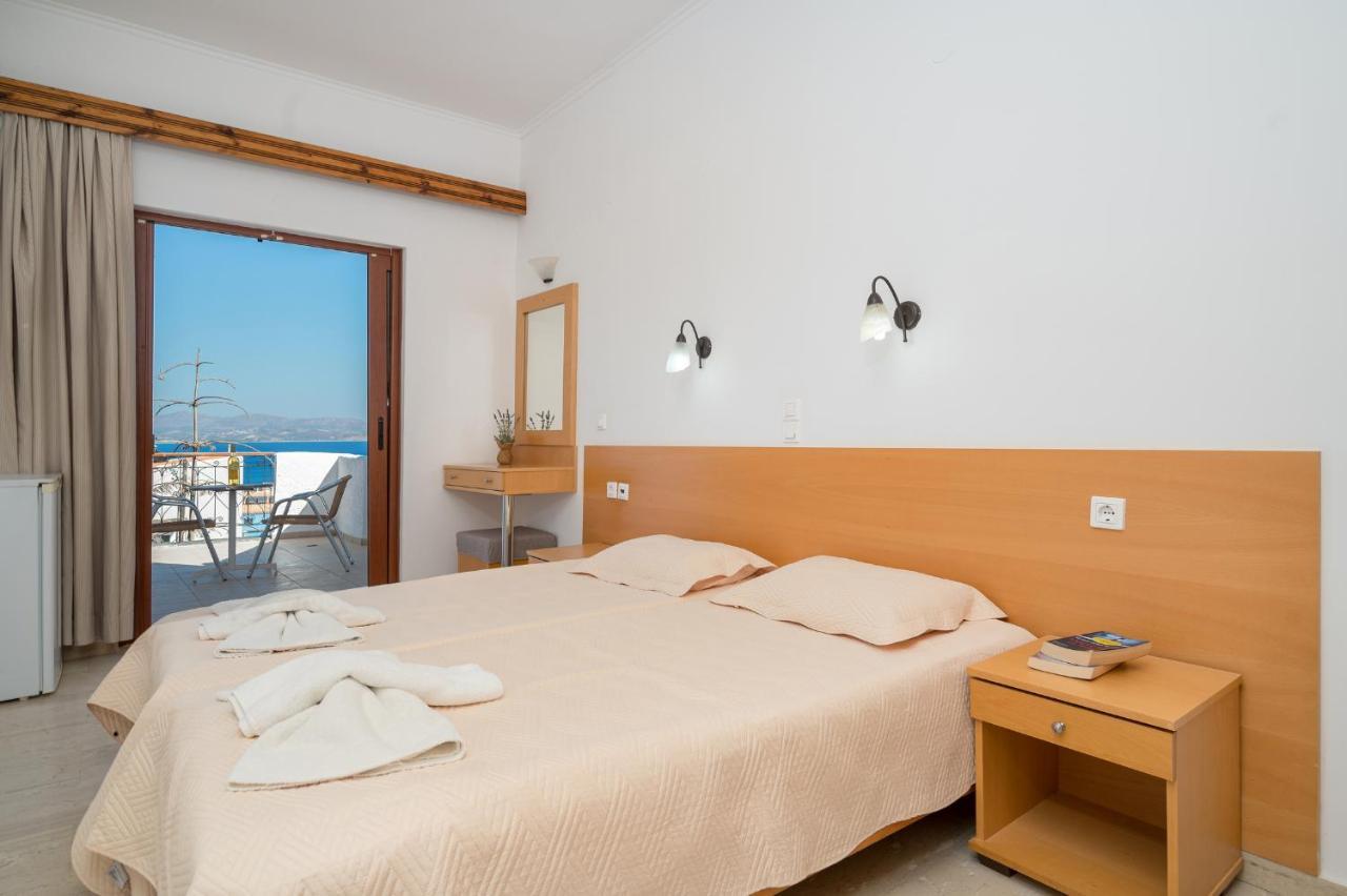 Adonis Hotel Agia Galini Екстериор снимка