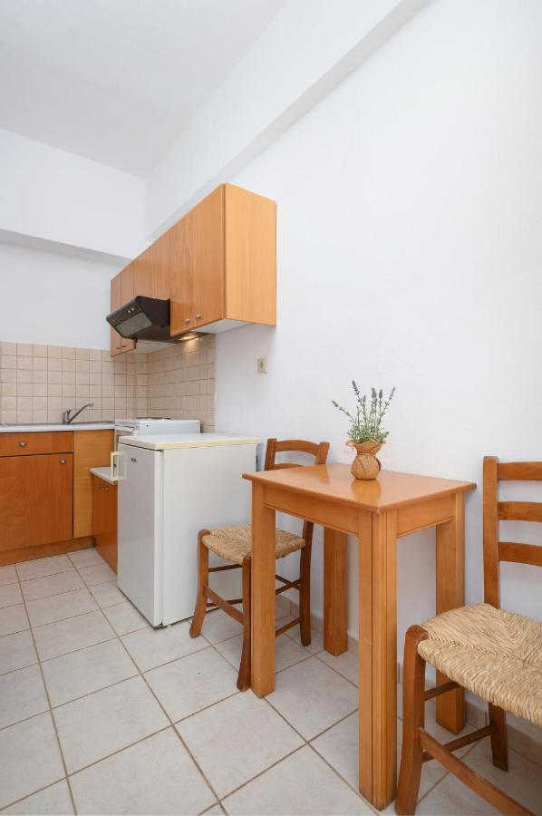 Adonis Hotel Agia Galini Екстериор снимка