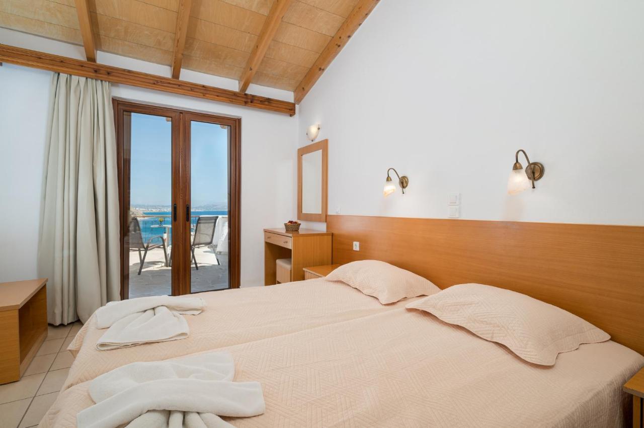 Adonis Hotel Agia Galini Екстериор снимка
