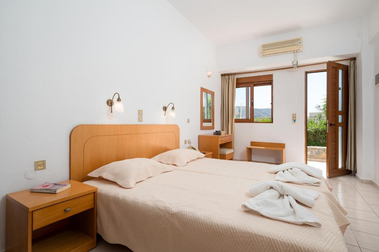 Adonis Hotel Agia Galini Екстериор снимка