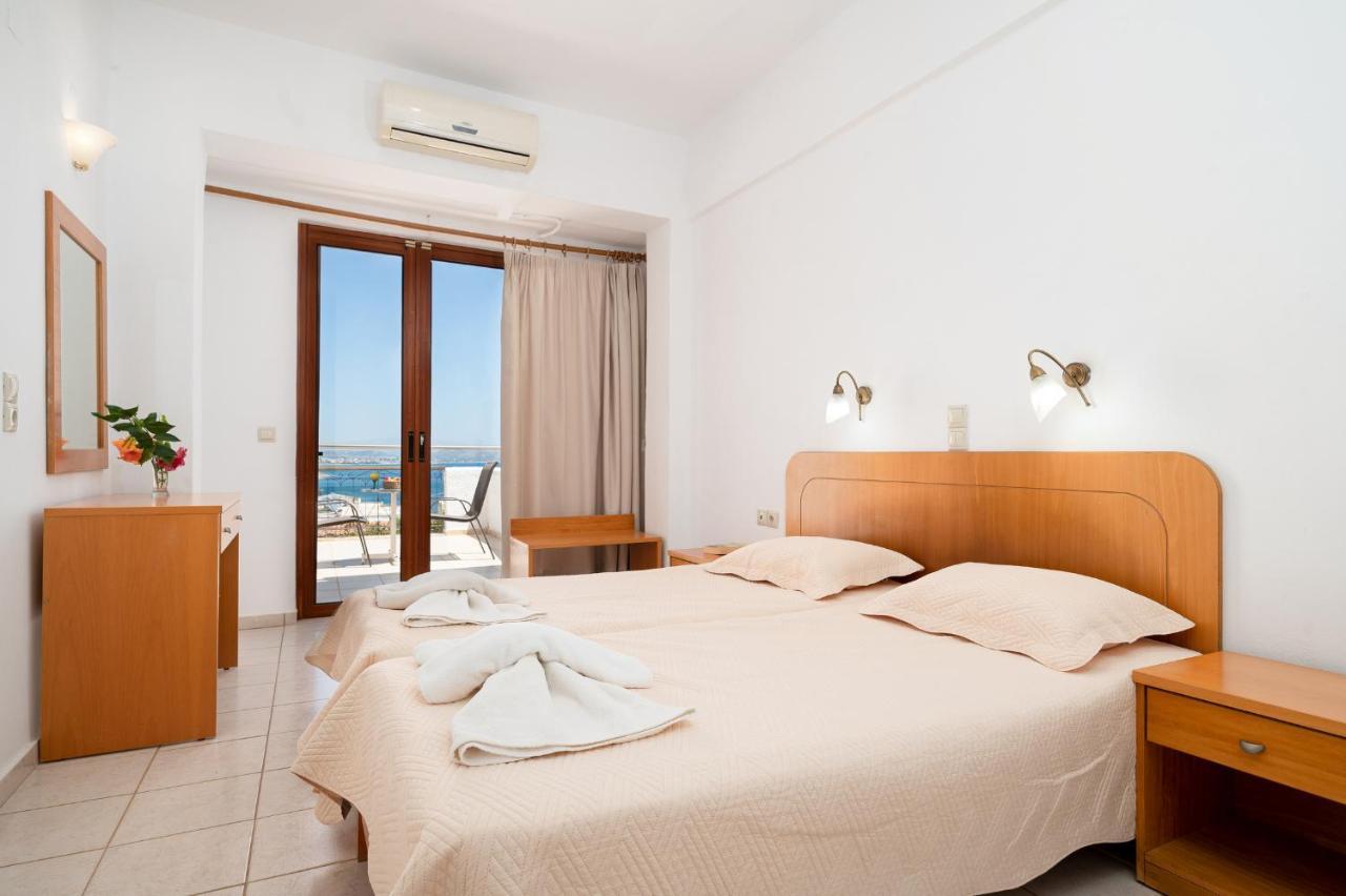 Adonis Hotel Agia Galini Екстериор снимка