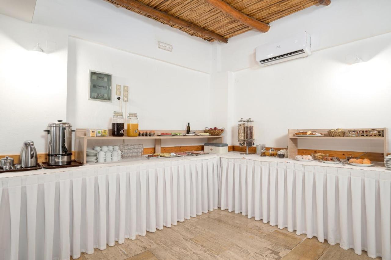 Adonis Hotel Agia Galini Екстериор снимка