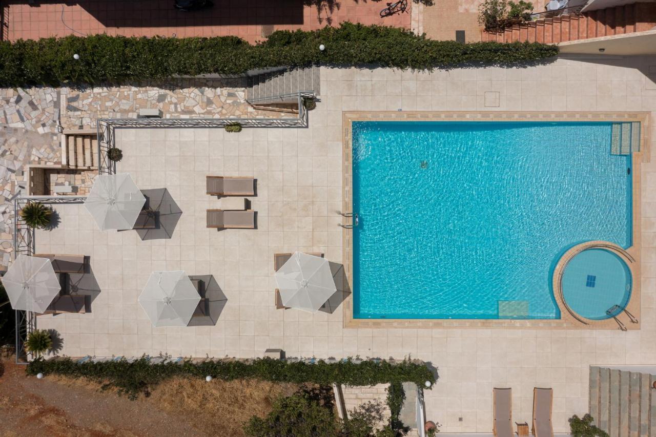 Adonis Hotel Agia Galini Екстериор снимка
